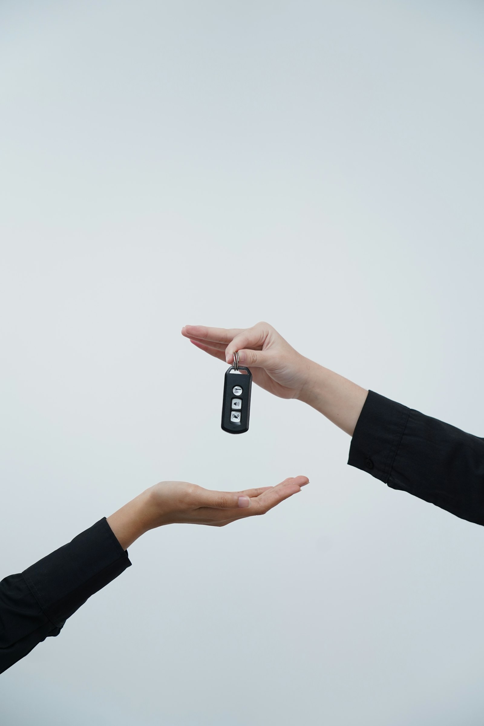Amina's Emergency Car Key Service — locksmith in Lauderdale, FL