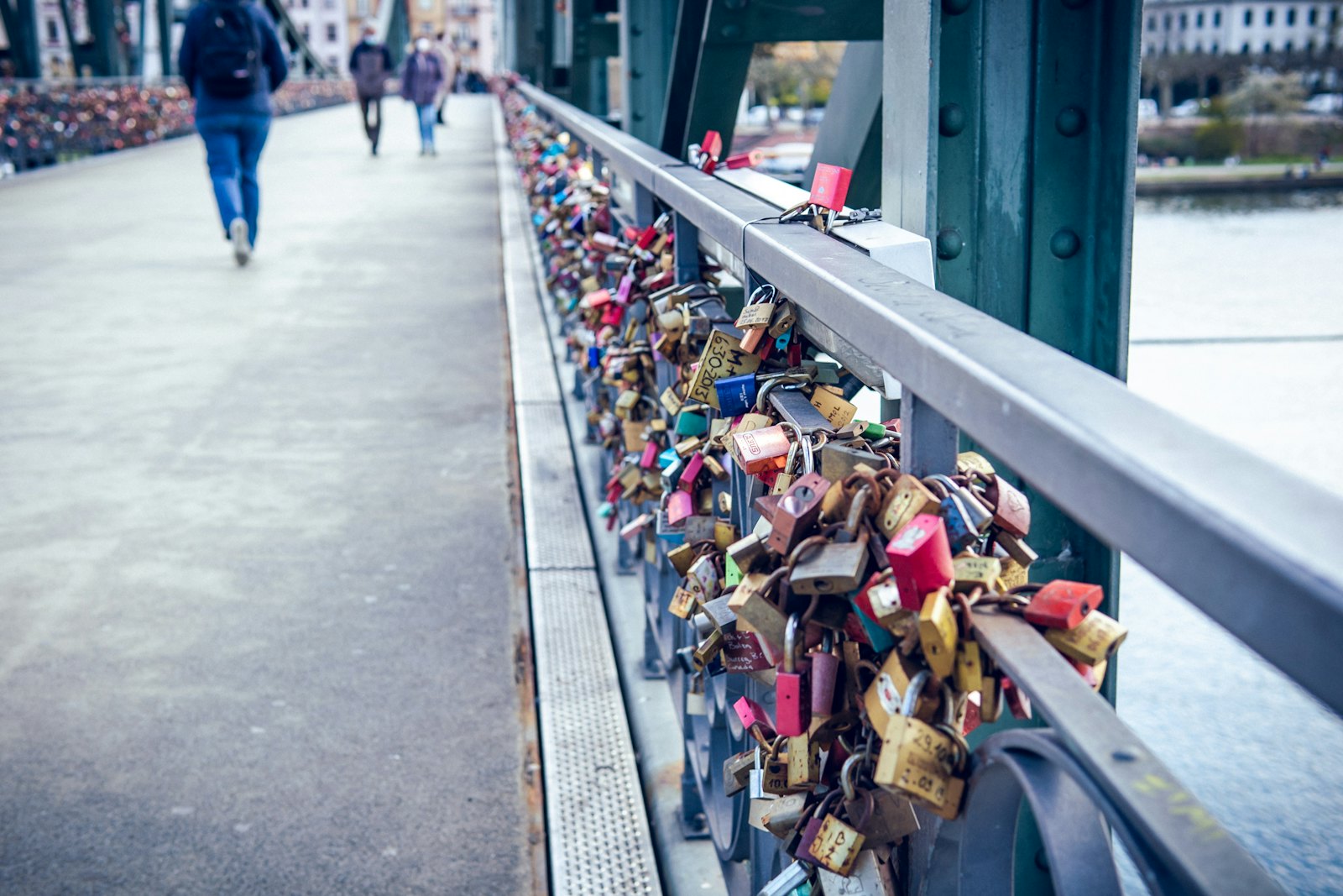 Lee Mobile Locksmith Solutions — locksmith in North Miami, FL